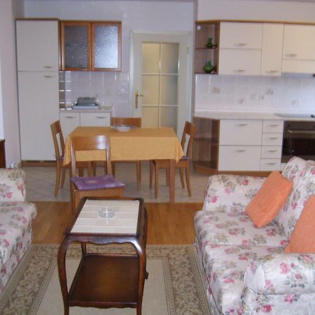 Appartement Miki à Poreč Extérieur photo
